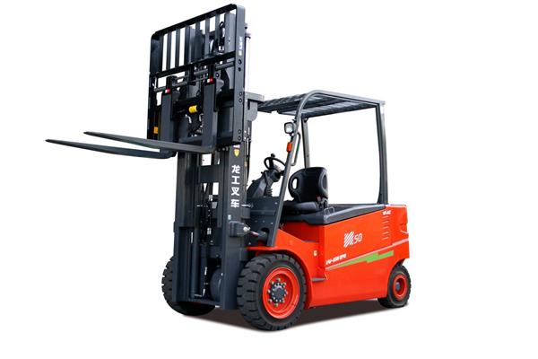 內(nèi)燃叉車的作用與使用注意事項(xiàng)